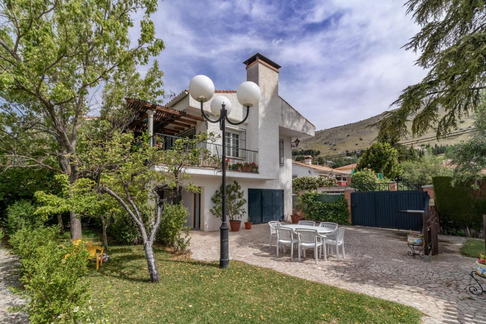 Casa Los Rosales Alfacar Exterior photo
